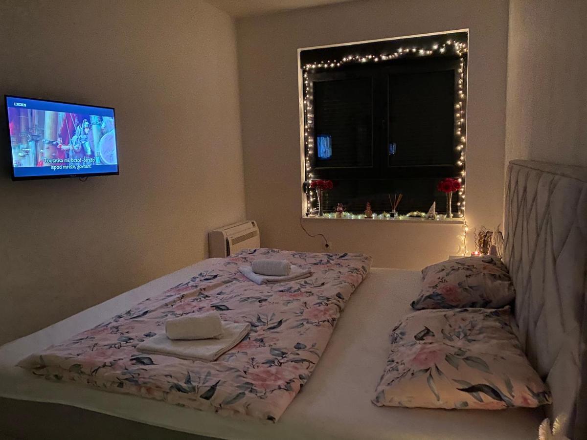 Apartman Barocco Требинье Экстерьер фото
